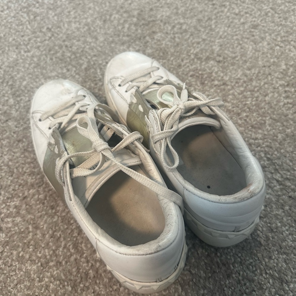 Open Sneaker With Metallic Stripe - image 8